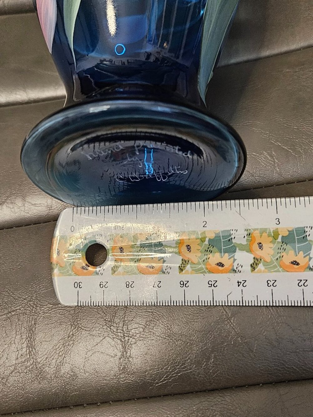 Vintage Fenton Twilight Blue Glass Vase Hand Painted Floral Signed - Picture 8 of 10